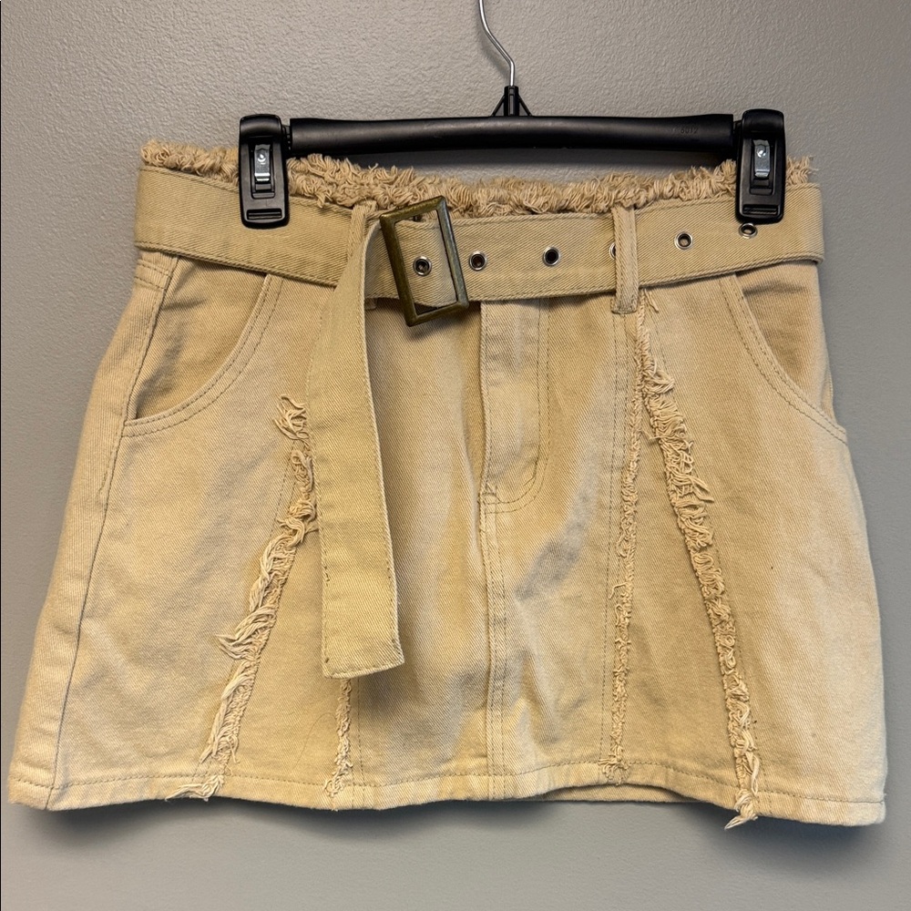 Belted Tan Mini Skirt Size M Fringe Detail Stretch Waist 28